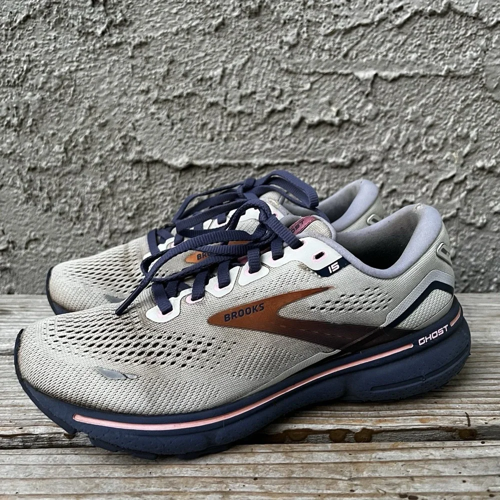 Brooks Shoes Women Size 7.5 Ghost Medium (B) 1203801B492